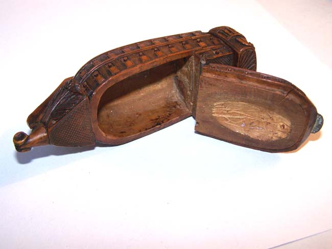 A Fine Napoleonic Period Carved Coquilla Nut Snuff Box in the Form of a 100 Gun Man-of-War circa 1795-1810. — image 8
